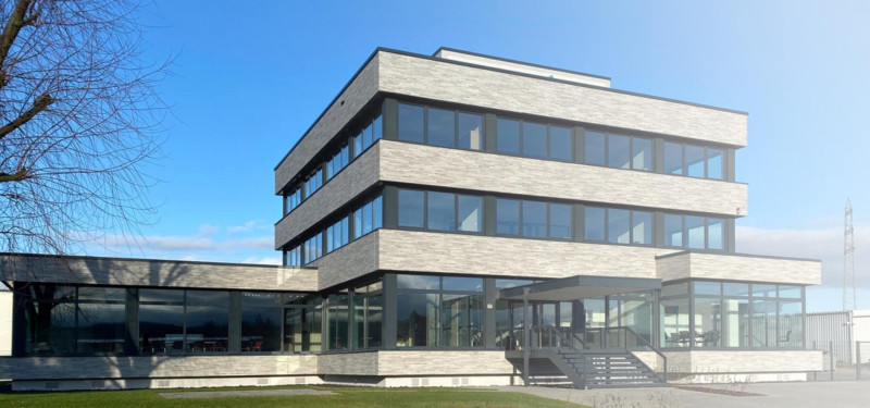 Header-Kontakt-Interbau-Blink