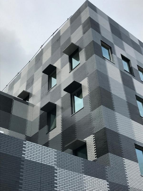 600x800 2 Mediacampus Ile de Nantes Frankreich 2017 Variocolor Fassade Interbau Blink