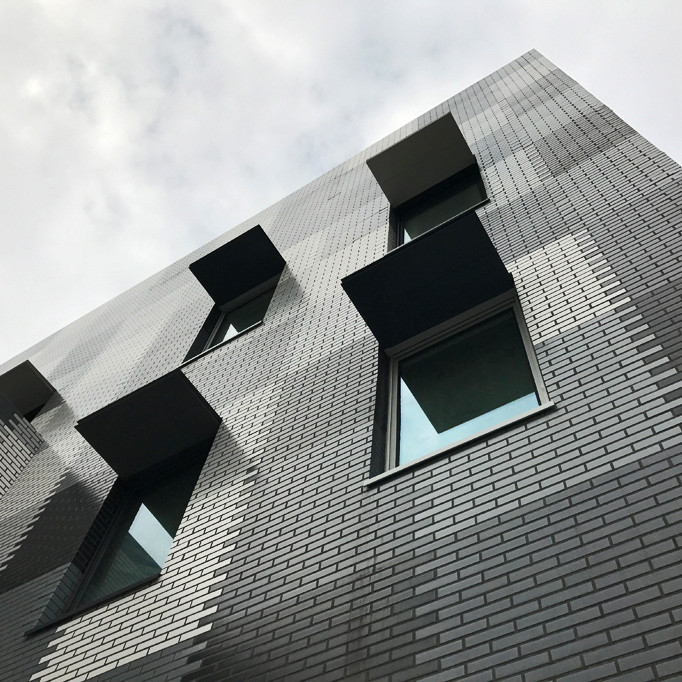 Mediacampus Ile de Nantes Frankreich 2017 Variocolor Fassade Interbau Blink 02