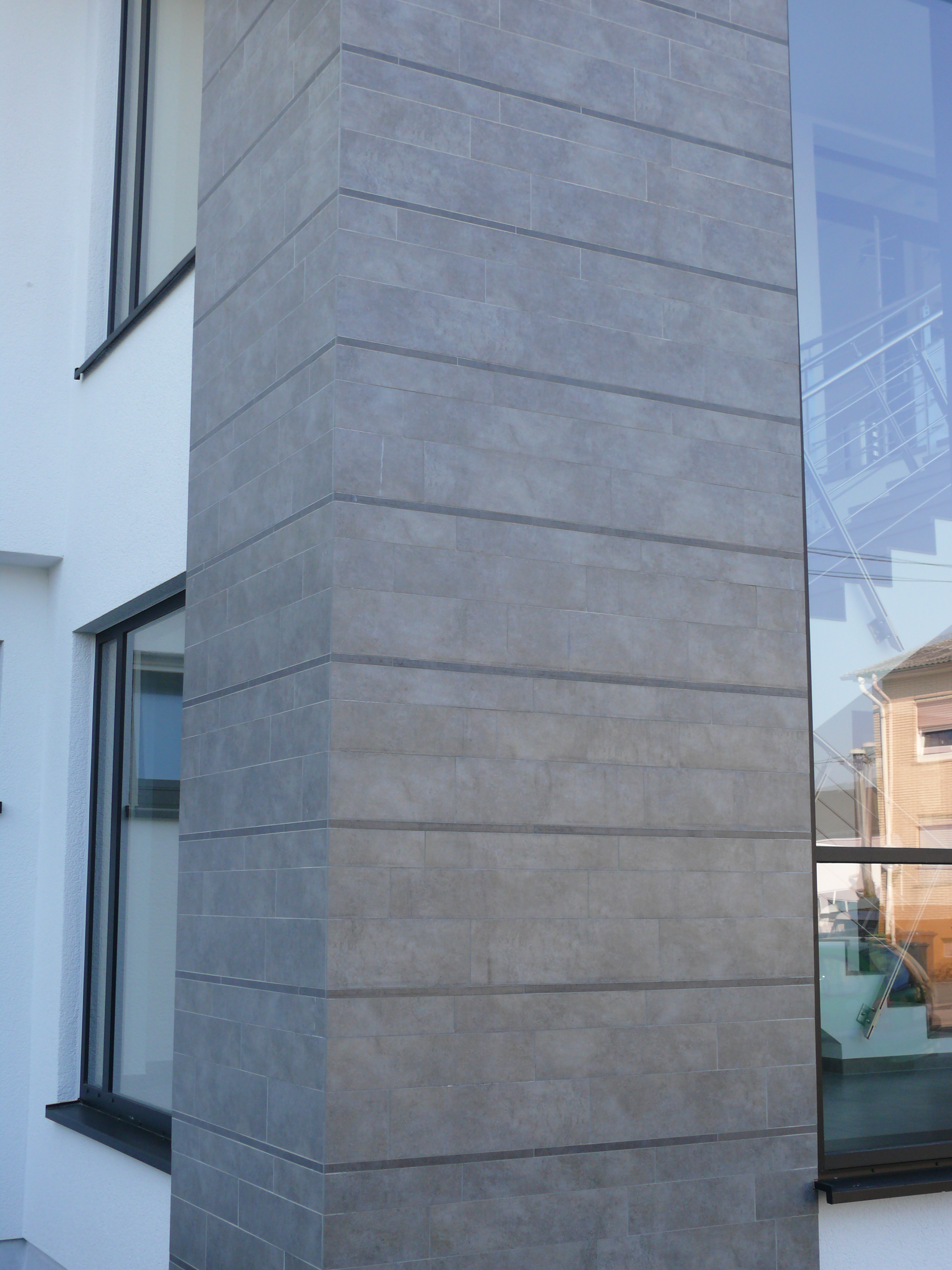 Interbau Blink Fassade Hauptstrasse Ransbach Baumbach Deutschland 2011 05