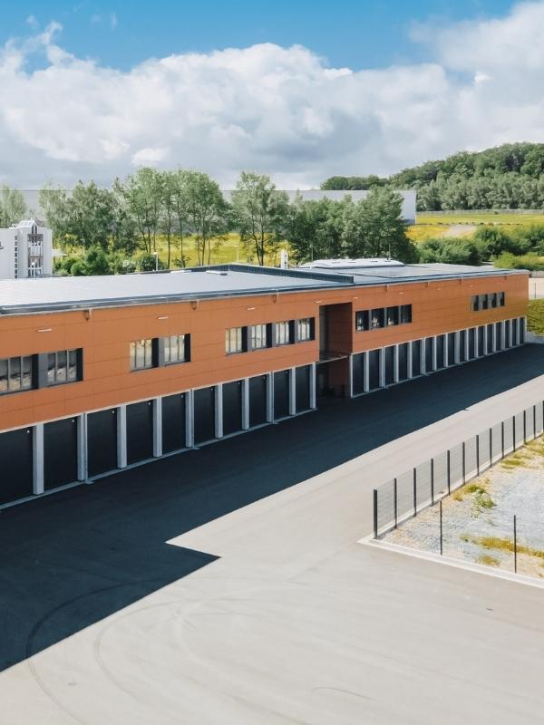600x800 3 Schiess Sportzentrum Westerwald Ransbach Baumbach Deutschland hinterlueftete Fassade 2021 Interbau Blink