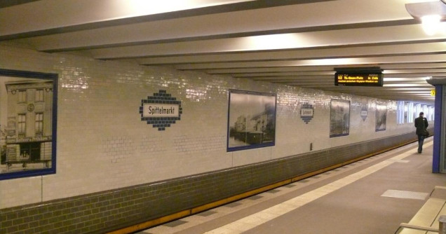 1200x630 1 Spittelmarkt U Bahnhof Berlin Deutschland 2010 Historische Nachbildungen Interbau Blink