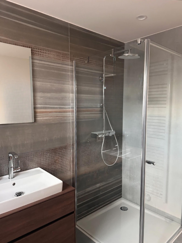 600x800 03 Seahouse Beach Cleveland Steel Grey Achim Schuessler