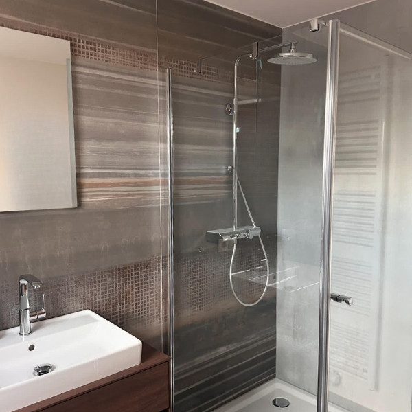 600x800 03 Seahouse Beach Cleveland Steel Grey Achim Schuessler