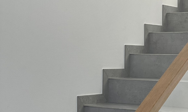 600x800 2 Columbia Light Grey Treppenhaus GIGA Line Interbau Blink