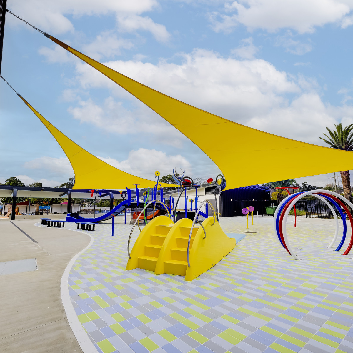 waves splash pad 2