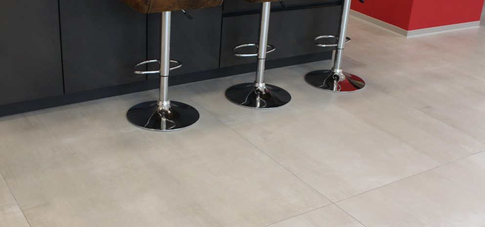 1920x900 3 Behr Cleveland Ice Grey Kueche Interbau Blink